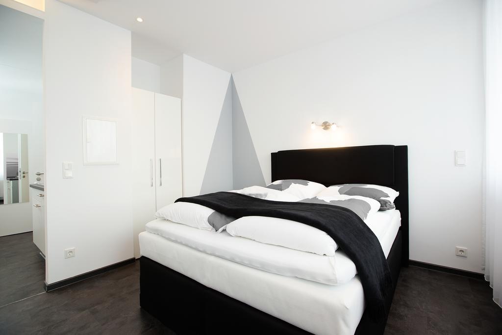 Studio Apartment (2 Adults),134320410:JPEG